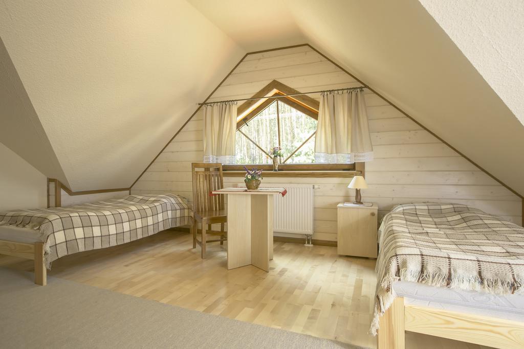 Osrodek Szkoleniowy Za Lasem Syców Kamer foto