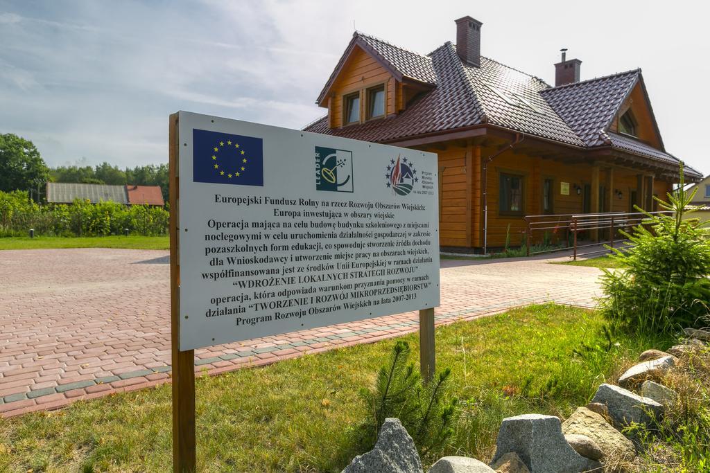 Osrodek Szkoleniowy Za Lasem Syców Buitenkant foto